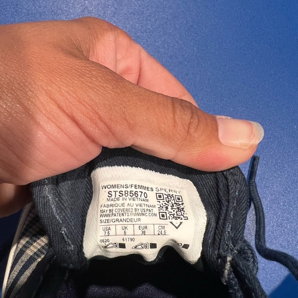 Lucky Brand Larae Black Wood Studded Wedge Heels Size 6.5 - Picture 9 of 9